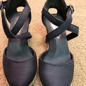 Strappy black wedges